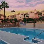 Sea View House With Pool