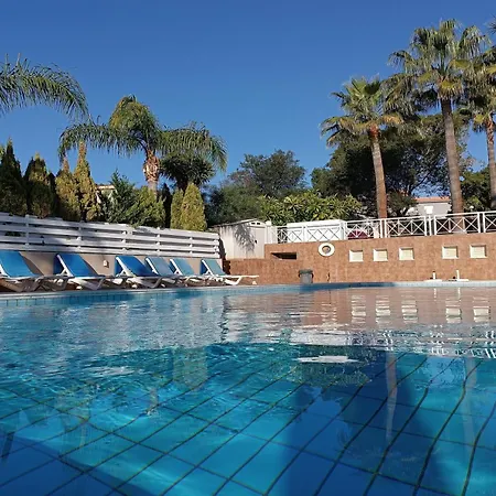 Sea View House With Pool Ferienhaus