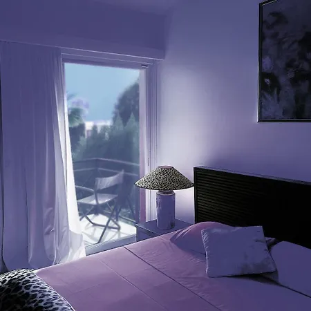 Sea View House With Pool Ferienhaus