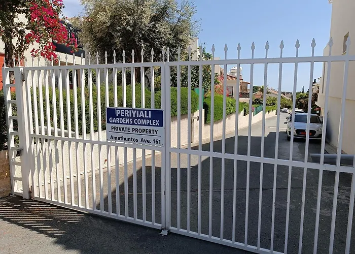 Sea View House With Pool Lemesos