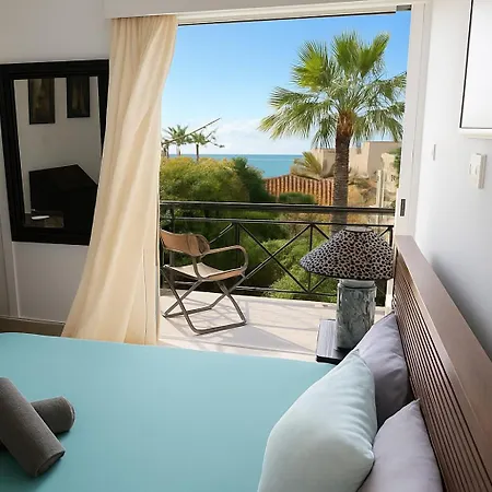 Sea View House With Pool * リマソール
